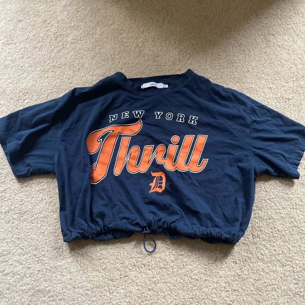 Adika New York Thrill Crop Tee Shirt